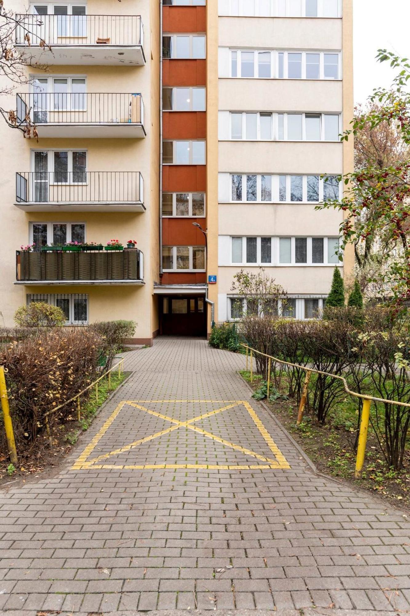 Przytulny I Cichy Apartament Blisko Centrum Varşovia Exterior foto